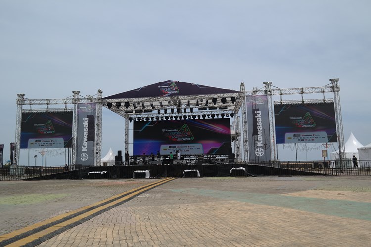 Stage
